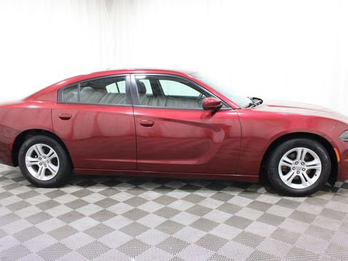 Used 2019 Dodge Charger SXT image 25