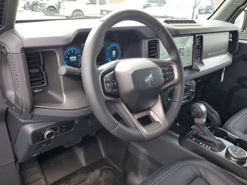 New 2026 Ford Bronco Badlands w/ Sasquatch Package AWD/4WD image 10