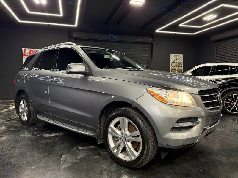 Used 2013 Mercedes-Benz ML 350 4MATIC image 3