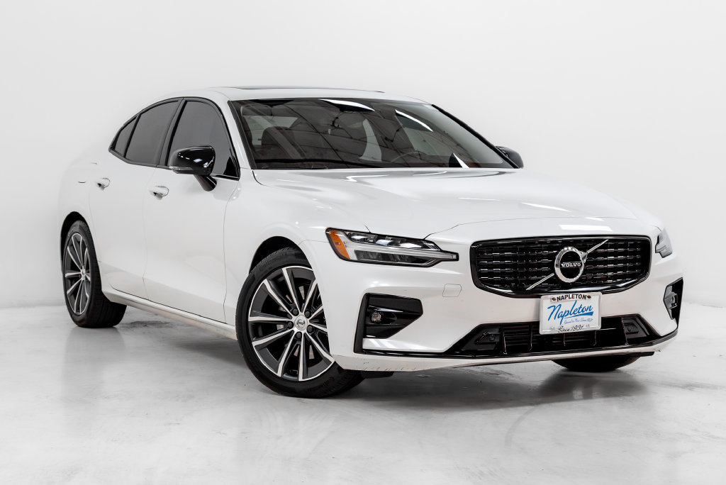 Used 2021 Volvo S60 T5 Momentum AWD/4WD image 6