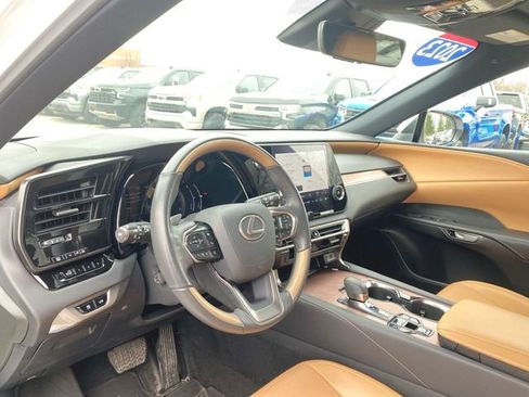 Used 2023 Lexus RX 350 Premium w/ Accessory Package image 10