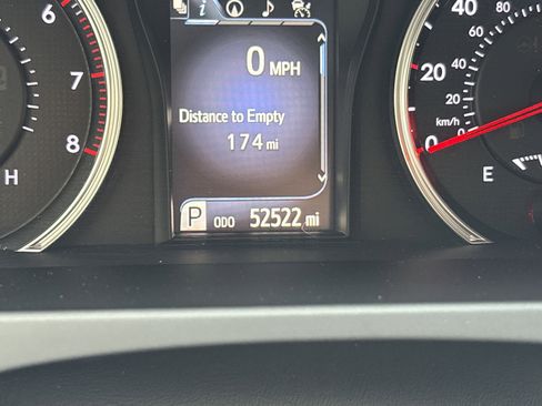 Used 2017 Toyota Camry XSE FWD image 27