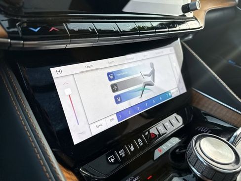 Used 2022 Jeep Grand Wagoneer Series II w/ Premium Group II image 31