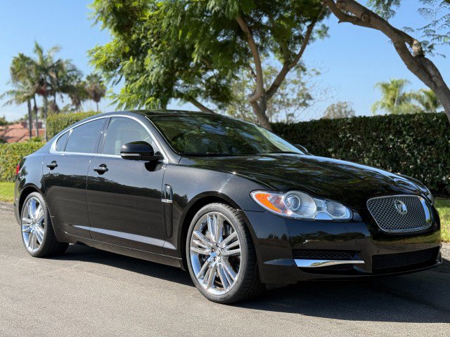 Used 2010 Jaguar XF Supercharged RWD image 9