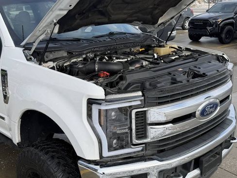 Used 2017 Ford F250 XLT w/ XLT Premium Package image 34