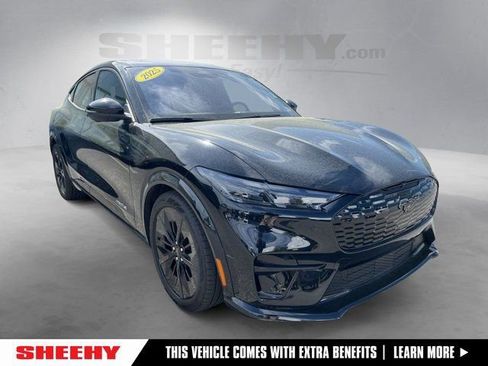 Certified 2025 Ford Mustang Mach-E GT image 1