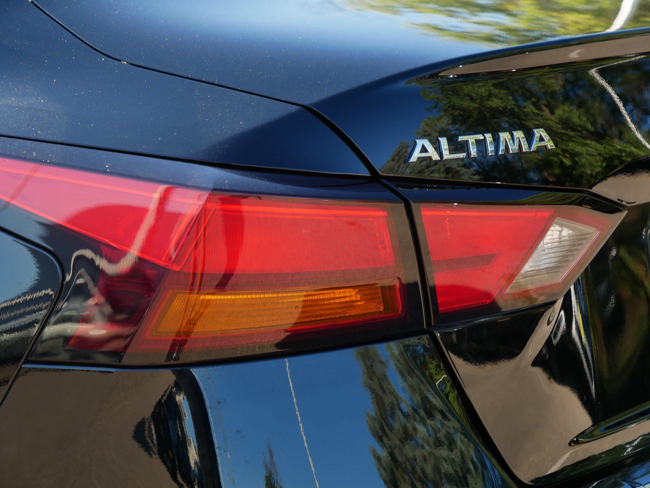 Used 2021 Nissan Altima 2.5 Platinum AWD/4WD image 17