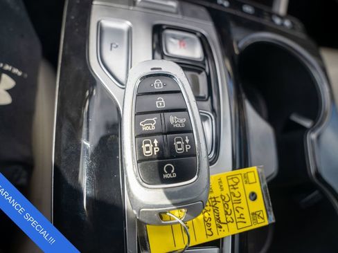 Used 2023 Hyundai Tucson Limited image 30