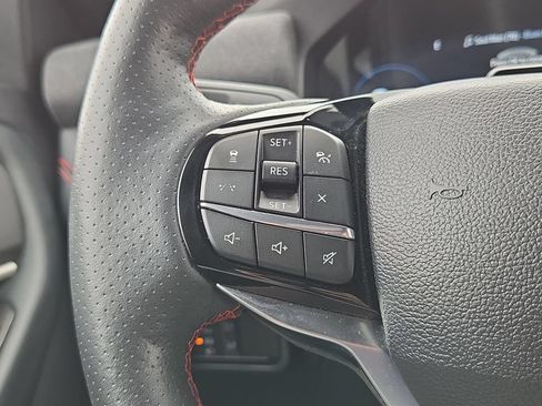 Used 2025 Ford Explorer ST-Line w/ ST-Line Street Pack AWD/4WD image 21