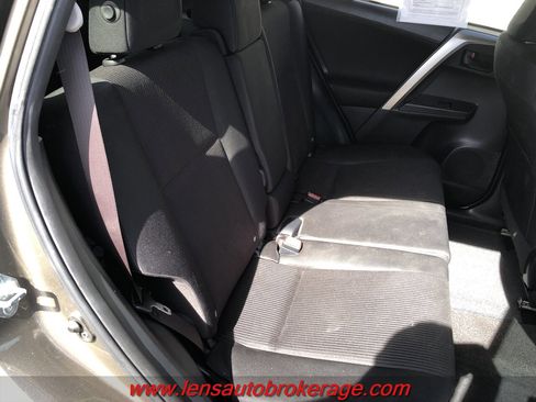 Used 2014 Toyota RAV4 LE FWD image 20