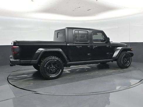 Used 2024 Jeep Gladiator Sport AWD/4WD image 3