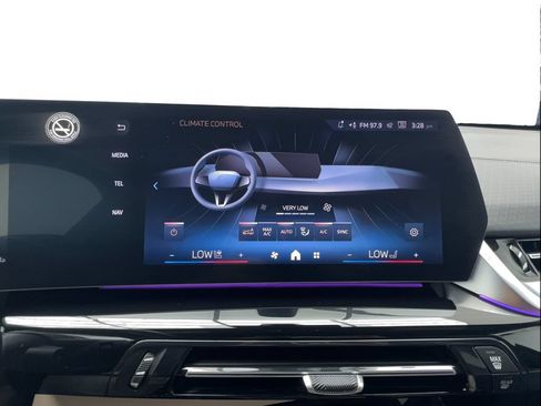 Used 2025 BMW X2 xDrive28i AWD/4WD image 50