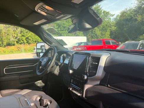 Used 2026 RAM 2500 Big Horn AWD/4WD image 15