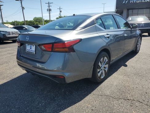 Used 2019 Nissan Altima 2.5 S FWD image 5