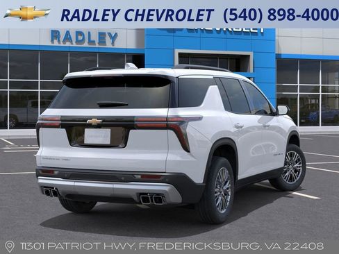 New 2026 Chevrolet Traverse LT w/ Driver Confidence Package image 4