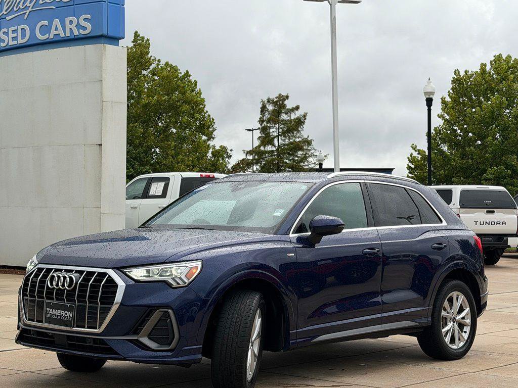 Used 2025 Audi Q3 2.0T Premium AWD/4WD image 7
