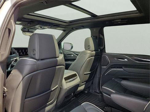 Used 2022 Cadillac Escalade ESV Sport w/ Touring Package AWD/4WD image 14