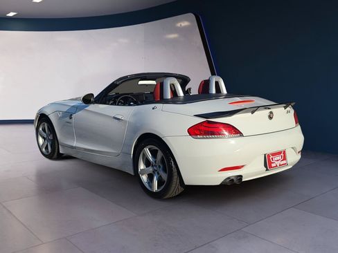 Used 2011 BMW Z4 sDrive30i RWD image 3