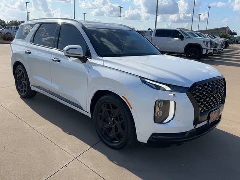Used 2022 Hyundai Palisade Calligraphy FWD image 3