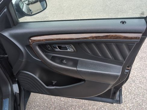 Used 2016 Ford Taurus Limited w/ Driver Assist Package image 20