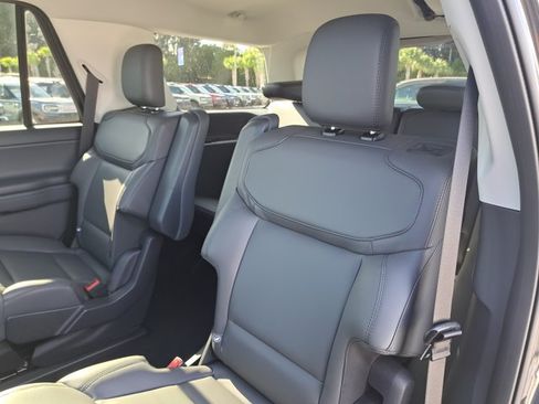 New 2026 Ford Expedition Active RWD image 14