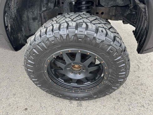 Used 2012 Nissan Titan S image 34