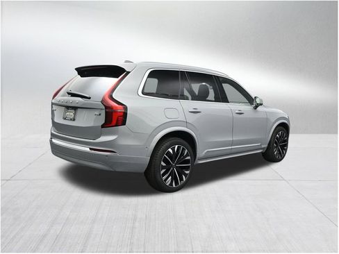 New 2026 Volvo XC90 B6 Plus w/ Protection Package Premier AWD/4WD image 5