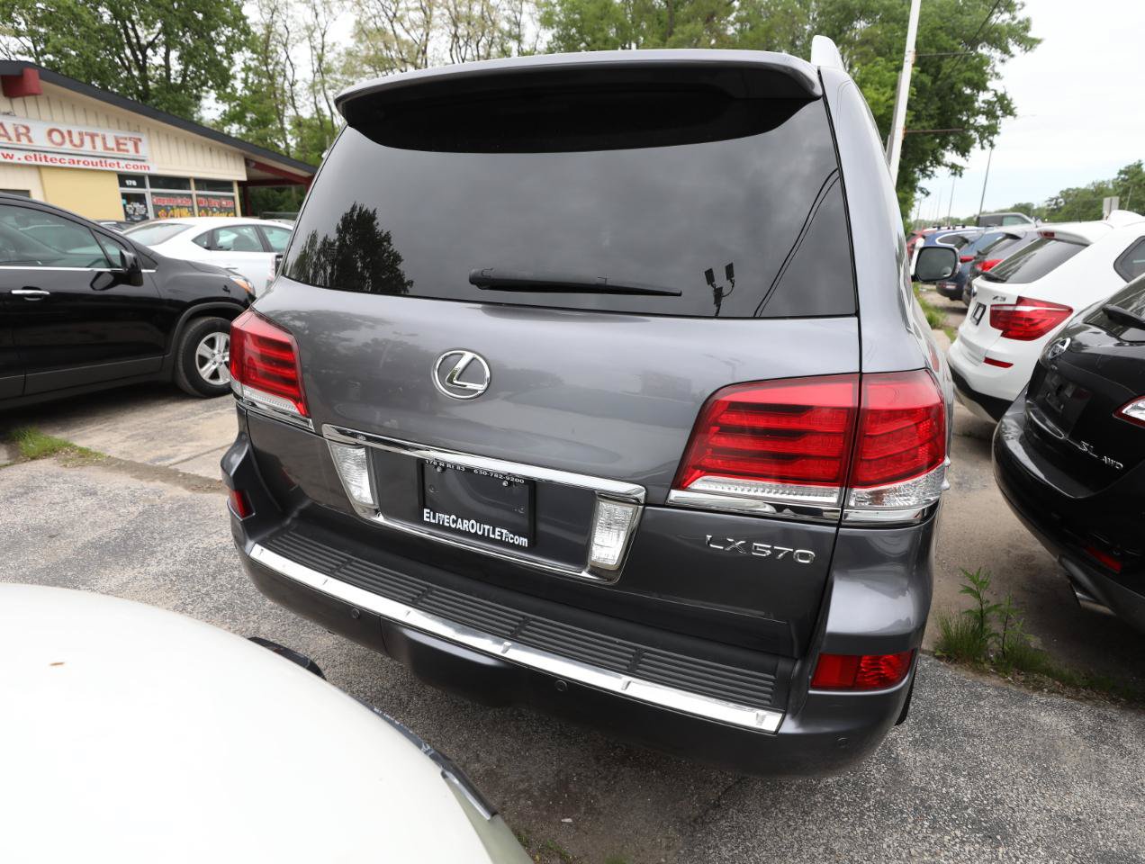Used 2013 Lexus LX 570 4WD w/ Luxury Pkg image 7
