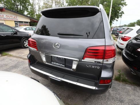 Used 2013 Lexus LX 570 4WD w/ Luxury Pkg image 7