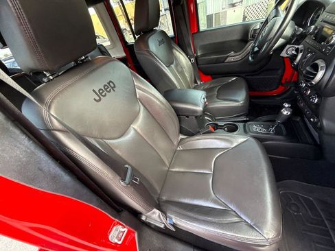 Used 2018 Jeep Wrangler Unlimited Sport S image 14