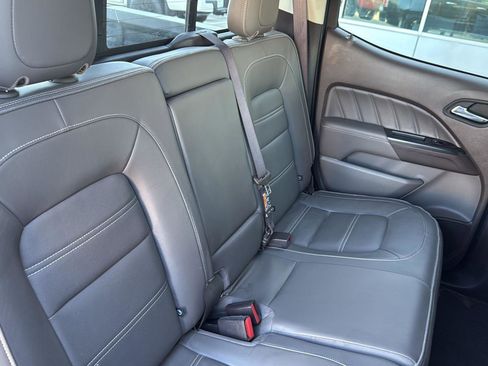 Used 2022 GMC Canyon Denali image 36