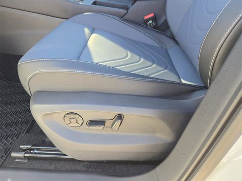 New 2026 Volkswagen Tiguan SE R-Line image 20