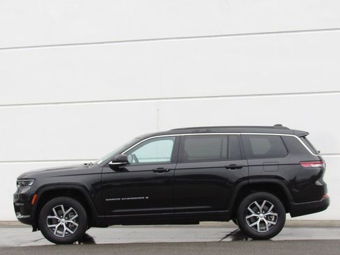 Used 2024 Jeep Grand Cherokee L Limited w/ Luxury Tech Group II image 4