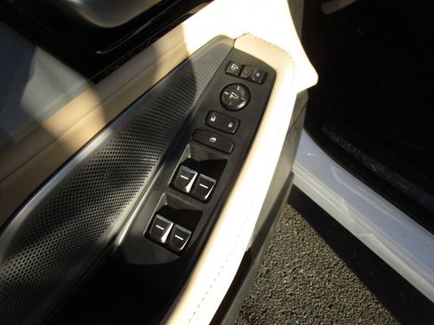 Certified 2026 Acura MDX SH-AWD w/ Technology Package image 13
