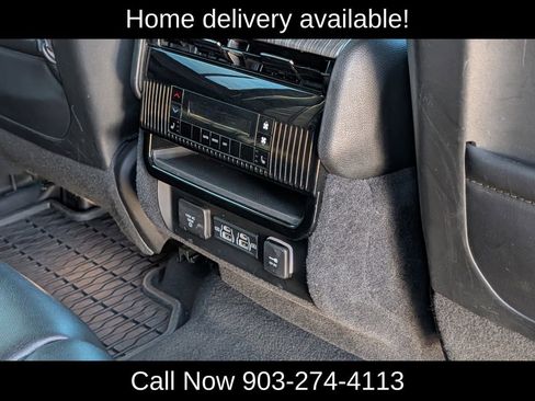Used 2024 Jeep Wagoneer L Series II w/ Flexible Seating Group RWD image 33