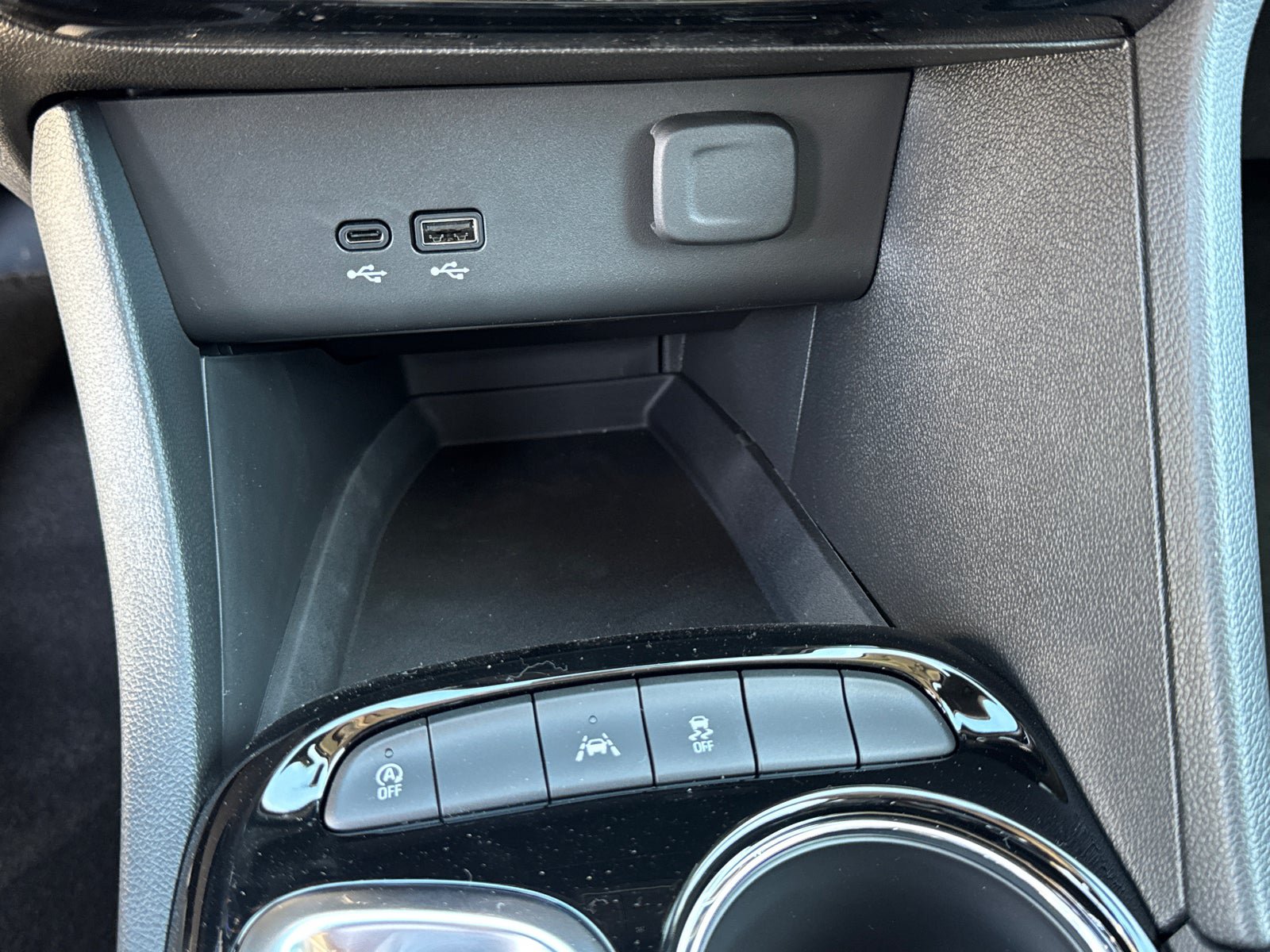 Used 2026 Buick Encore GX Sport Touring w/ Comfort Package FWD image 31