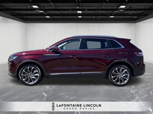 Used 2023 Lincoln Nautilus Reserve w/ Equipment Group 201A AWD/4WD image 2