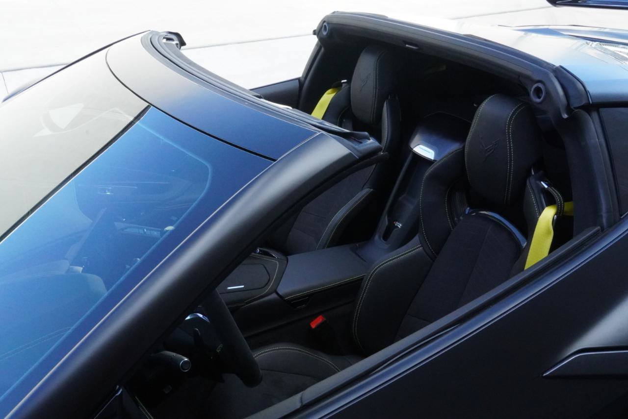 Used 2025 Chevrolet Corvette Z06 w/ Z07 Performance Package RWD image 26