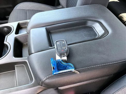 Used 2019 Chevrolet Silverado 1500 RST AWD/4WD image 36