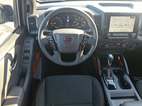 Used 2024 Nissan Frontier PRO-4X w/ Technology Package image 11