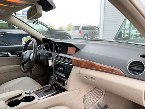 Used 2013 Mercedes-Benz C 300 4MATIC Sedan w/ Premium 1 Pkg image 26