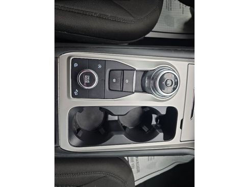 Used 2024 Ford Explorer XLT image 29