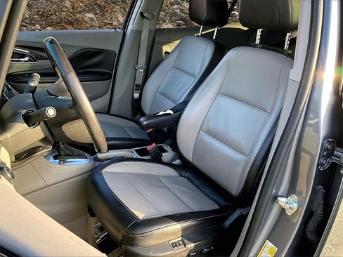 Used 2014 Buick Encore Premium image 23