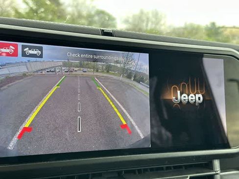 Used 2024 Jeep Wrangler Sahara w/ Technology Group image 14