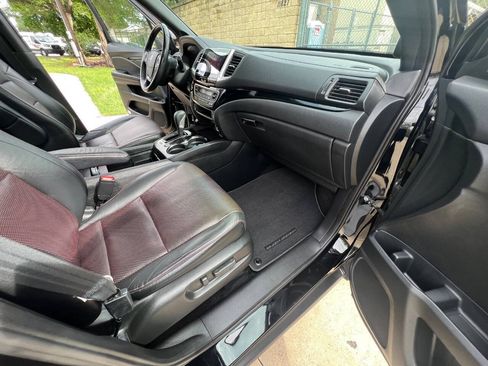 Used 2017 Honda Ridgeline Black Edition image 38