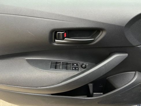 Used 2023 Toyota Corolla LE FWD image 8
