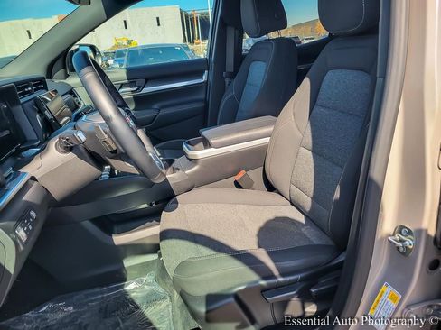 Used 2025 GMC Terrain Elevation image 8