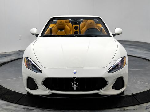 Used 2018 Maserati GranTurismo Sport image 34