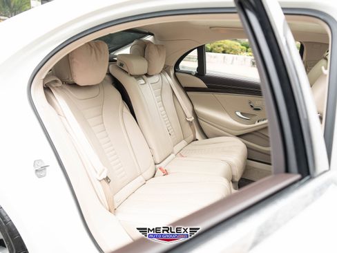 Used 2019 Mercedes-Benz S 560 Sedan image 18