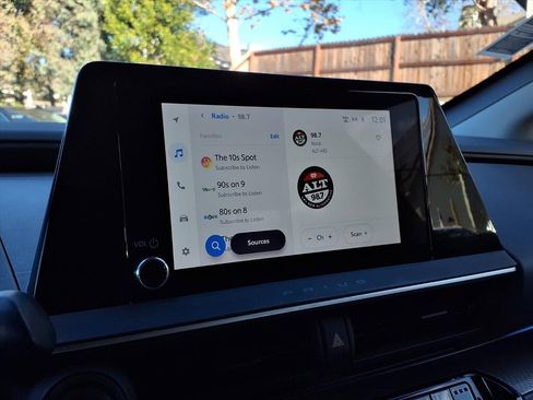 Certified 2023 Toyota Prius XLE image 8